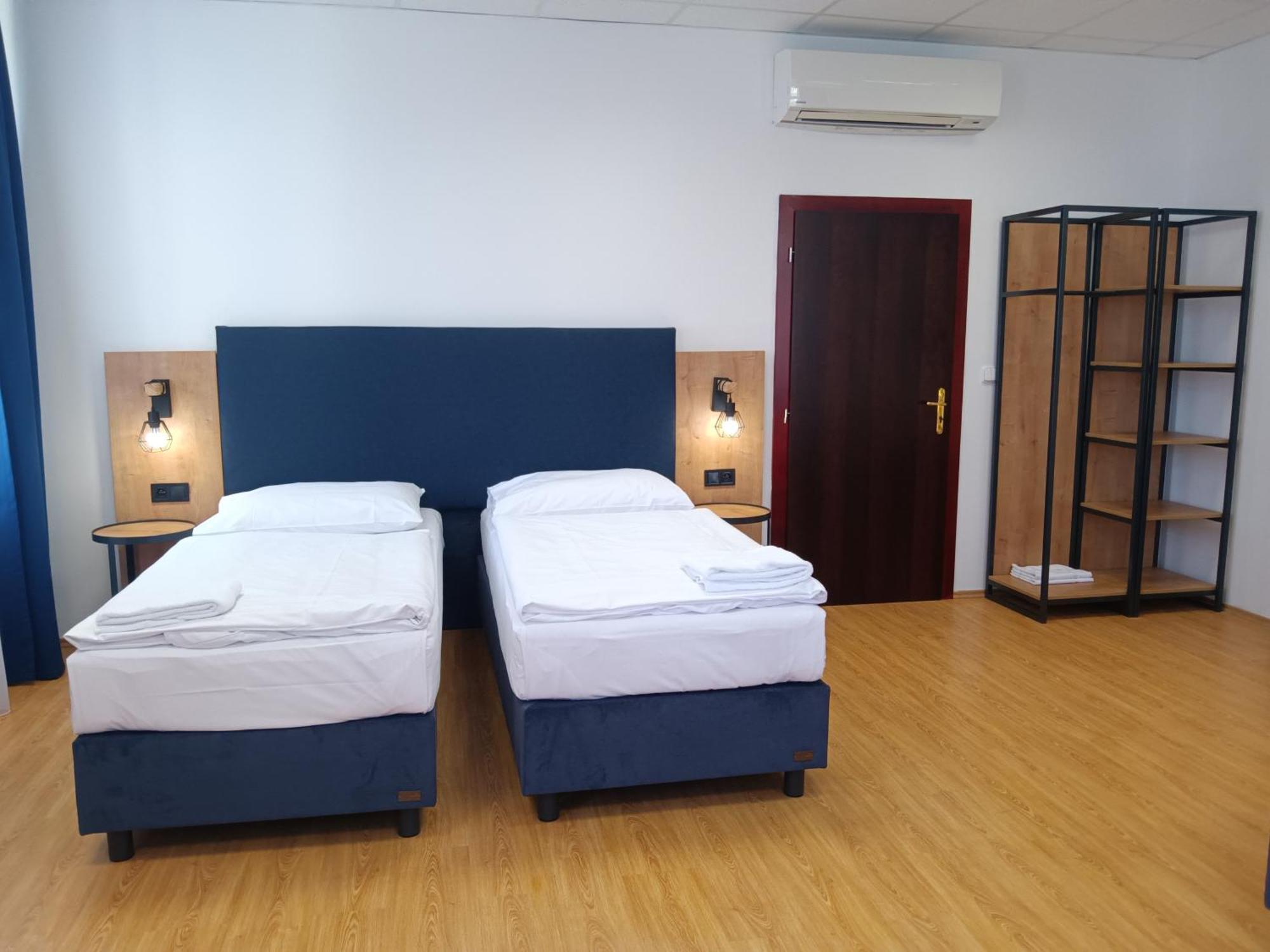 Powder Tower Suites Прага Экстерьер фото